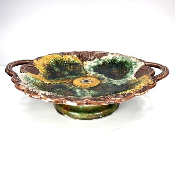 Rare Late 1800s Majolica Begonia Leaf Footed Compote w/Handles - Antique Display - Picture 1 of 7